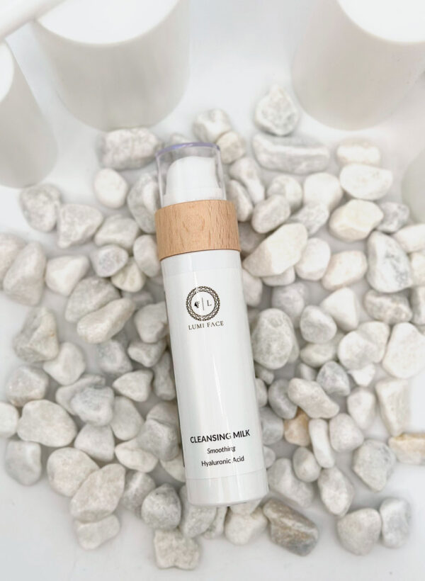 Lumi Face Cleansing Milk Smoothing Hyaluronic Acid