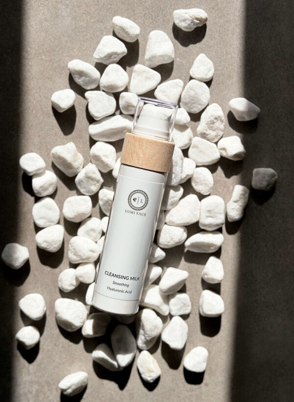 Lumi Face Cleansing Milk Smoothing Hyaluronic Acid